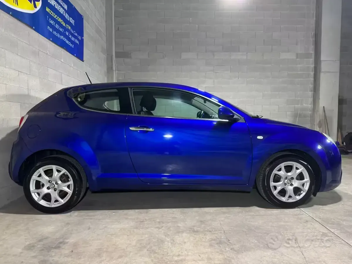 Usata Alfa Romeo MiTo Distinctive 105 CV (77 kW) 2009 Bluazzurro Utilitaria