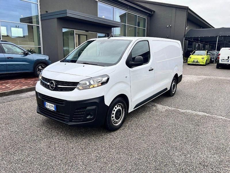 Bianco Usata 2023 Opel Vivaro Enjoy Monovolume | 23.800 € (Buon prezzo) - Immagine 1/4