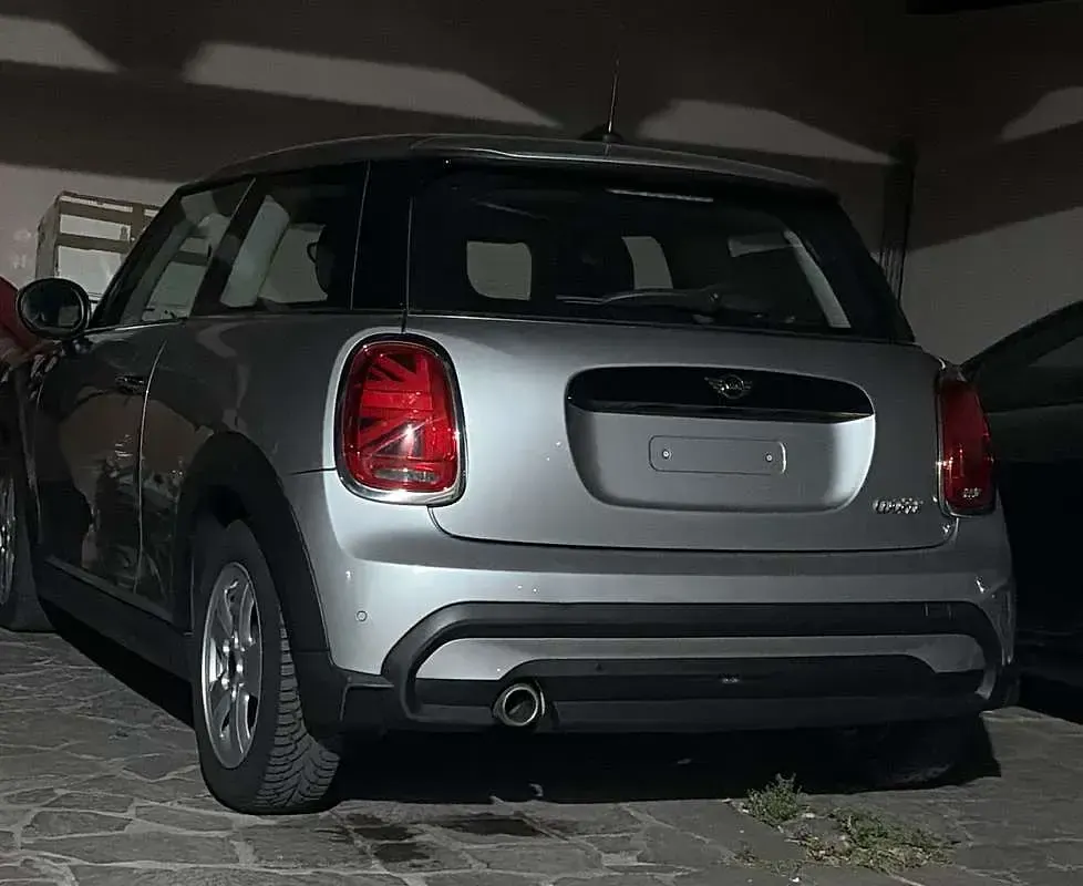 Usata Mini Cooper Classic 136 CV (100 kW) 2023 Grigio Utilitaria