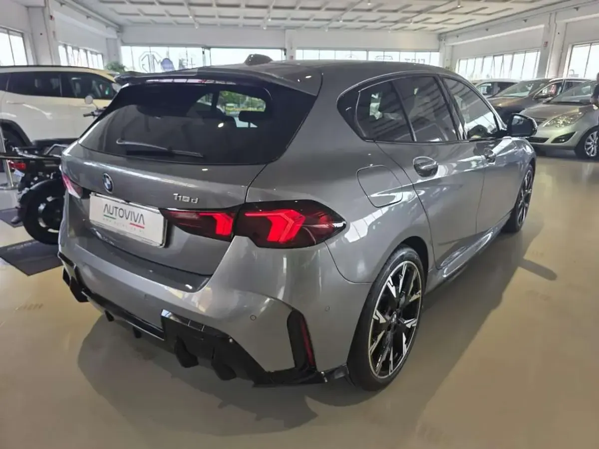 Usata BMW 118 M Sport 150 CV (110 kW) 2025 Grigio Utilitaria
