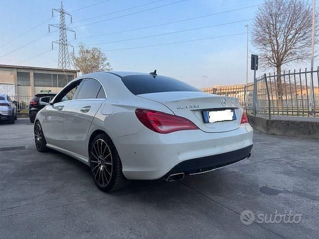 Usata Mercedes CLA220 Premium 170 CV (125 kW) 2013 Bianco Berlina