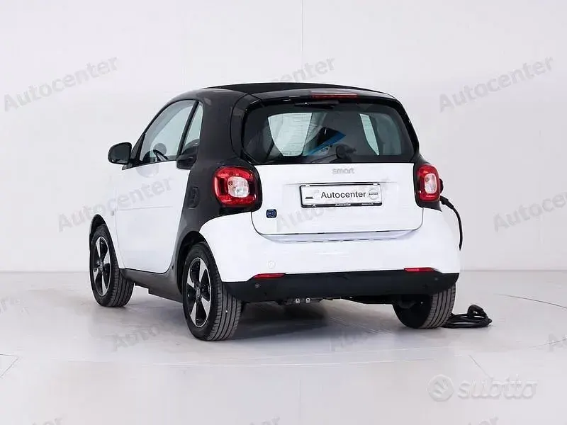 Usata Smart ForTwo Coupé Passion 60 kW (82 CV) 2022 Bianco Utilitaria