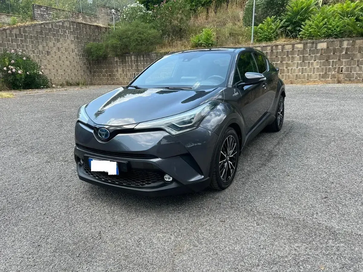 Usata Toyota C-HR Lounge 98 CV (72 kW) 2019 Grigio SUV
