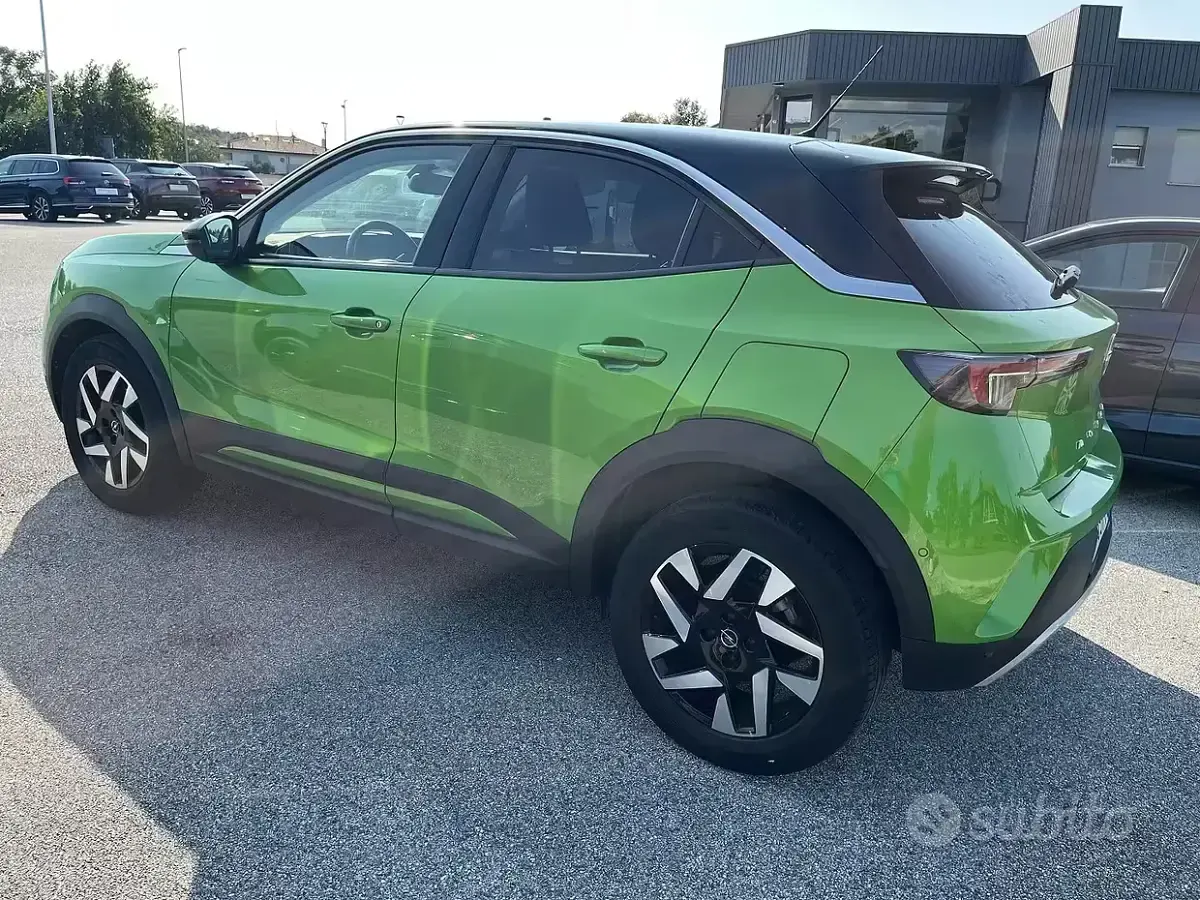 Usata Opel Mokka Elegance 110 CV (80 kW) 2021 Verde SUV