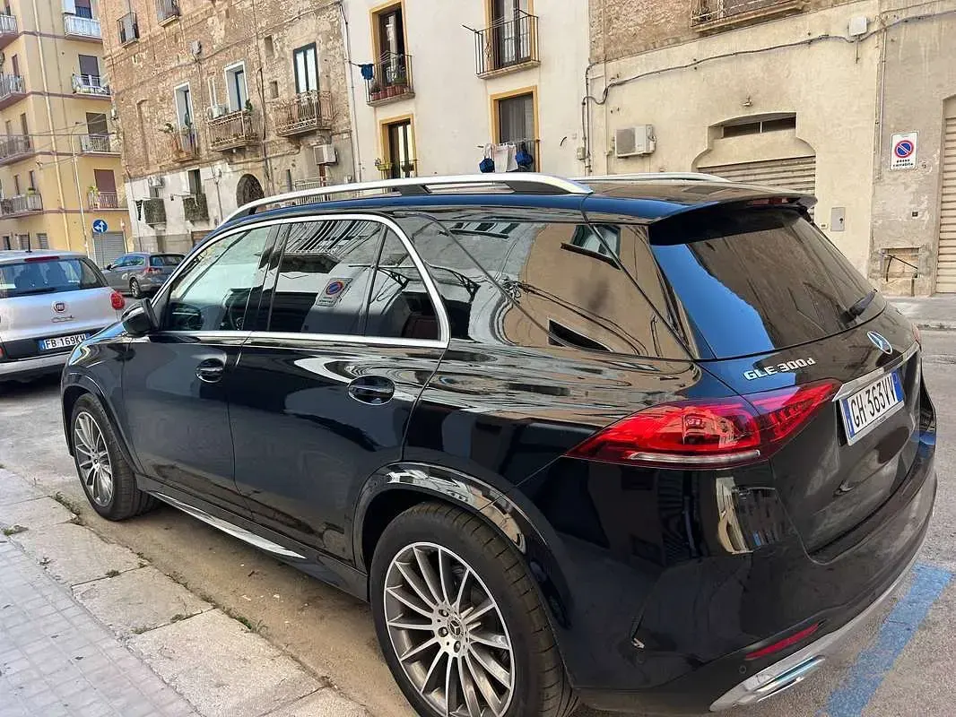Usata Mercedes GLE300 Executive 272 CV (200 kW) 2022 Nero SUV