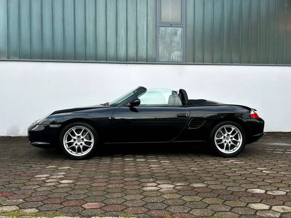 Usata Porsche Boxster 220 CV (161 kW) 2002 Nero Cabrio