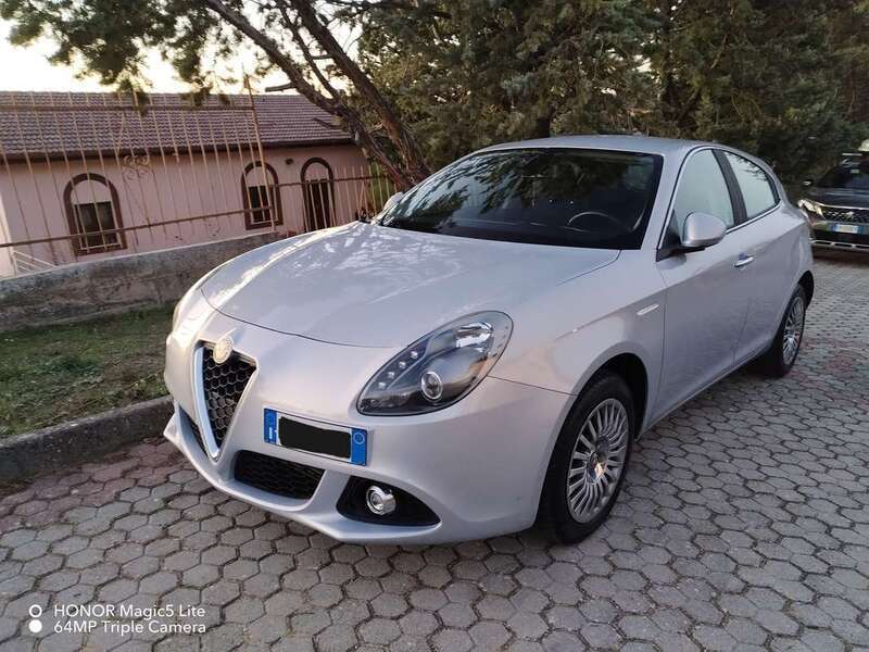 Usato 2015 Alfa Romeo Giulietta 1.6 Diesel 105 CV (10.000 €)