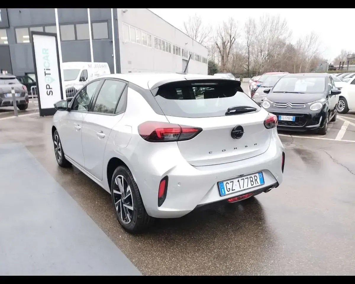 Usata Opel Corsa 101 CV (74 kW) 2025 Bianco Utilitaria