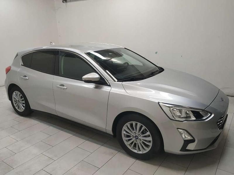 Usata Ford Focus Titanium 125 CV (91 kW) 2020 Argento pastello Utilitaria