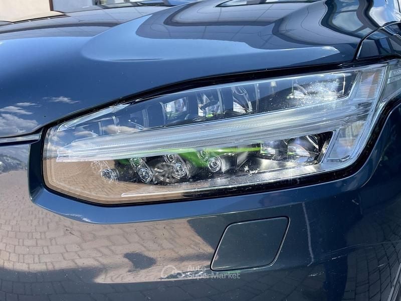 Gebraucht Volvo XC90 Core 235 PS (172 kW) 2022 Blau SUV