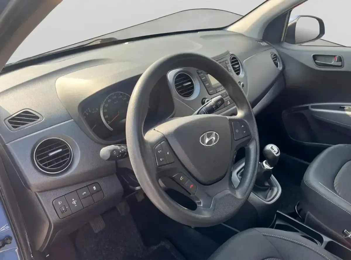 Usata Hyundai i10 67 CV (49 kW) 2017 Bluazzurro Utilitaria