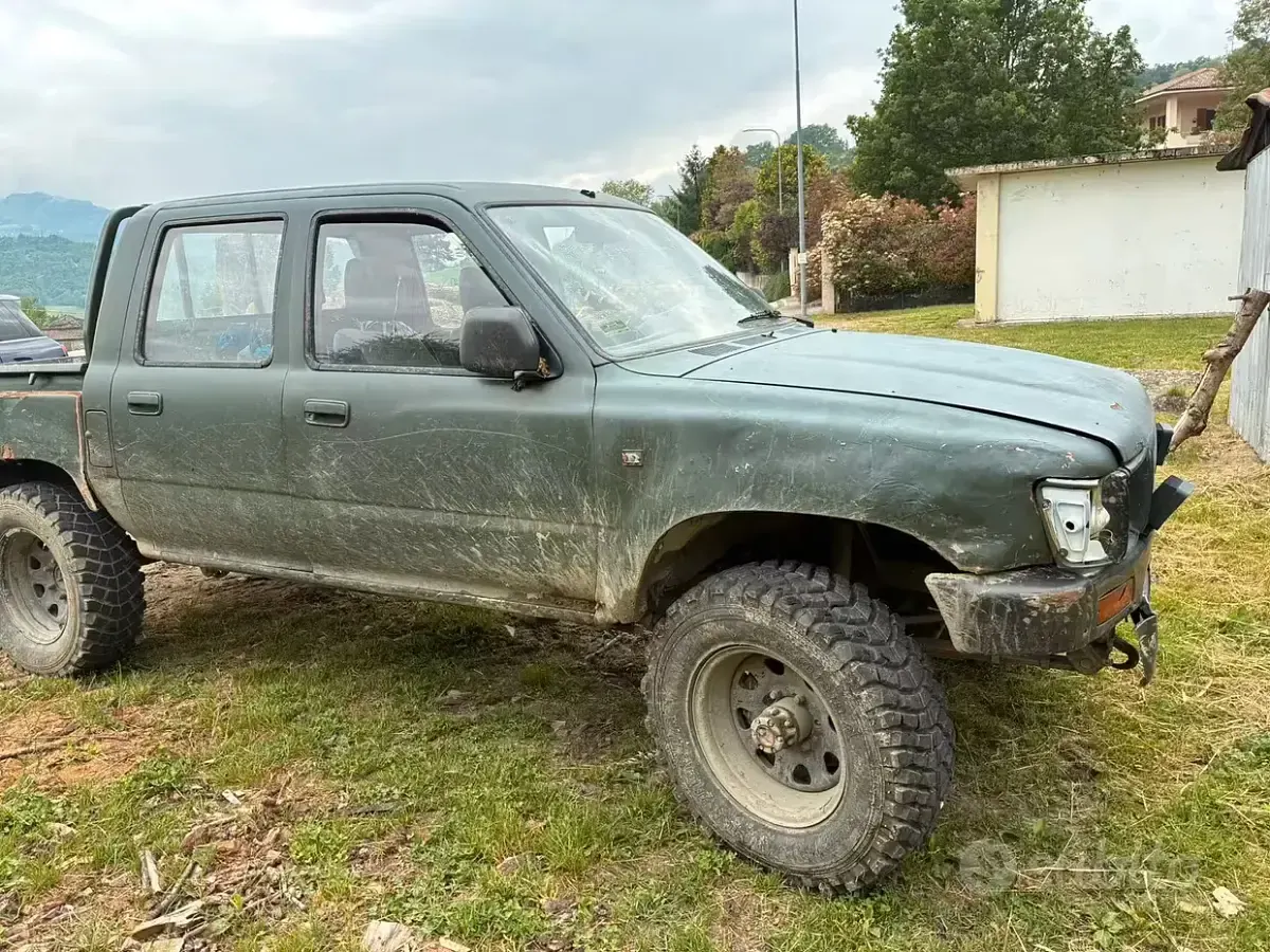 Usata Toyota HiLux 83 CV (61 kW) 1990 Pick-up