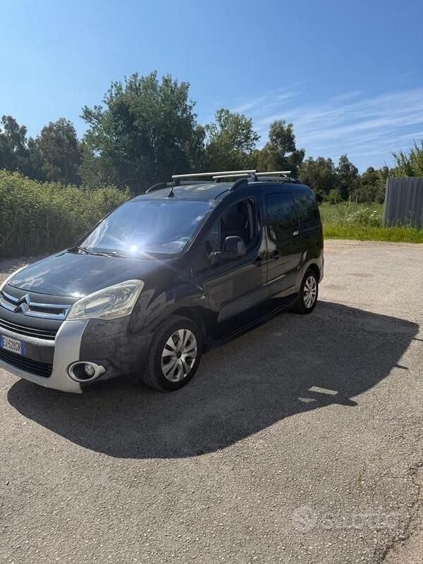 Usata Citroën Berlingo 109 CV (80 kW) 2011 Nero Monovolume