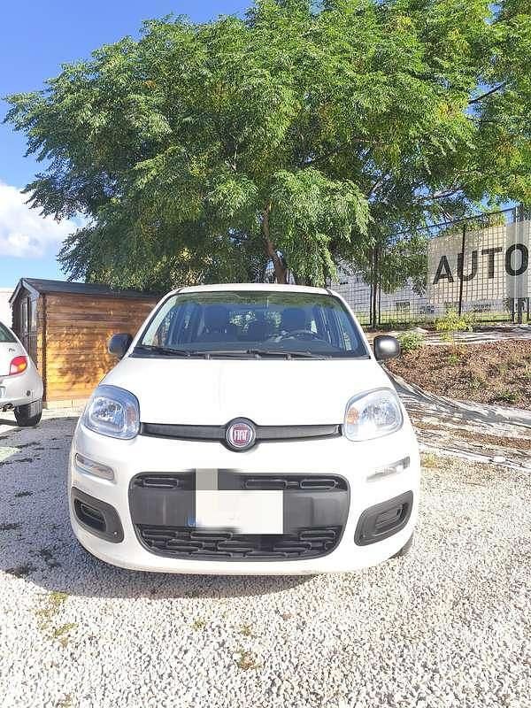 Usata 2022 Fiat Panda Red Due volumi | 9990 € (Ottimo prezzo) - Immagine 1/4