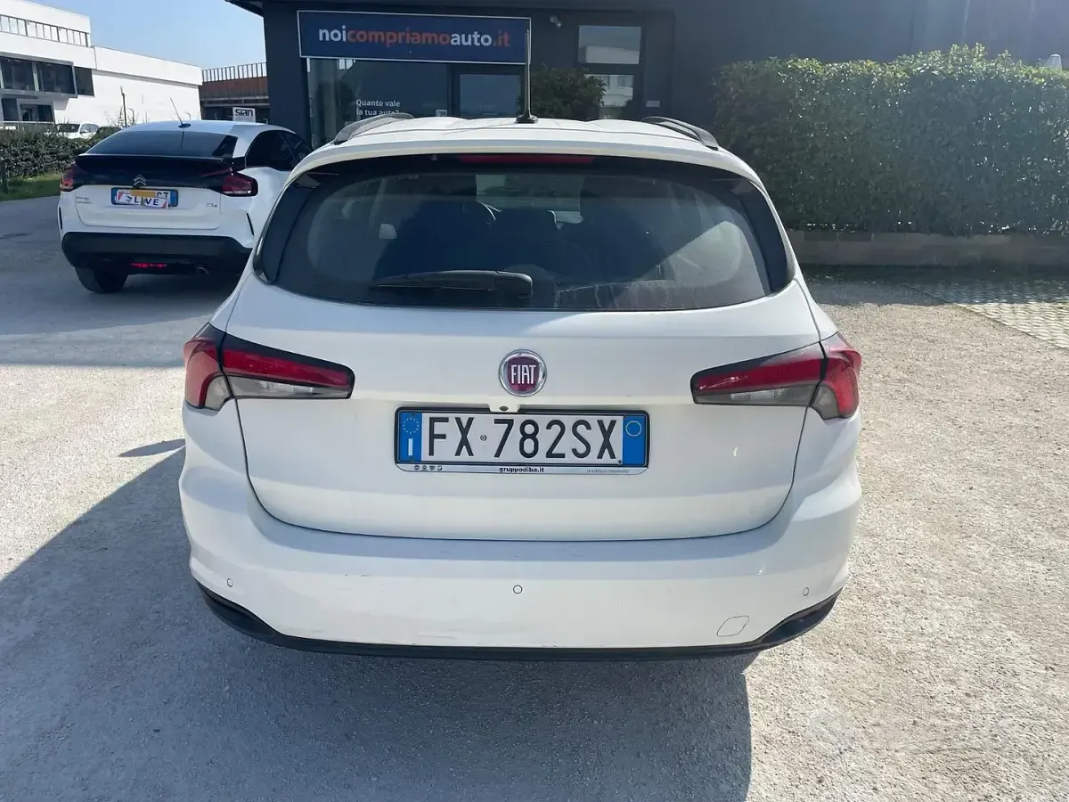 Usata Fiat Tipo 120 CV (88 kW) 2019 Bianco Station wagon