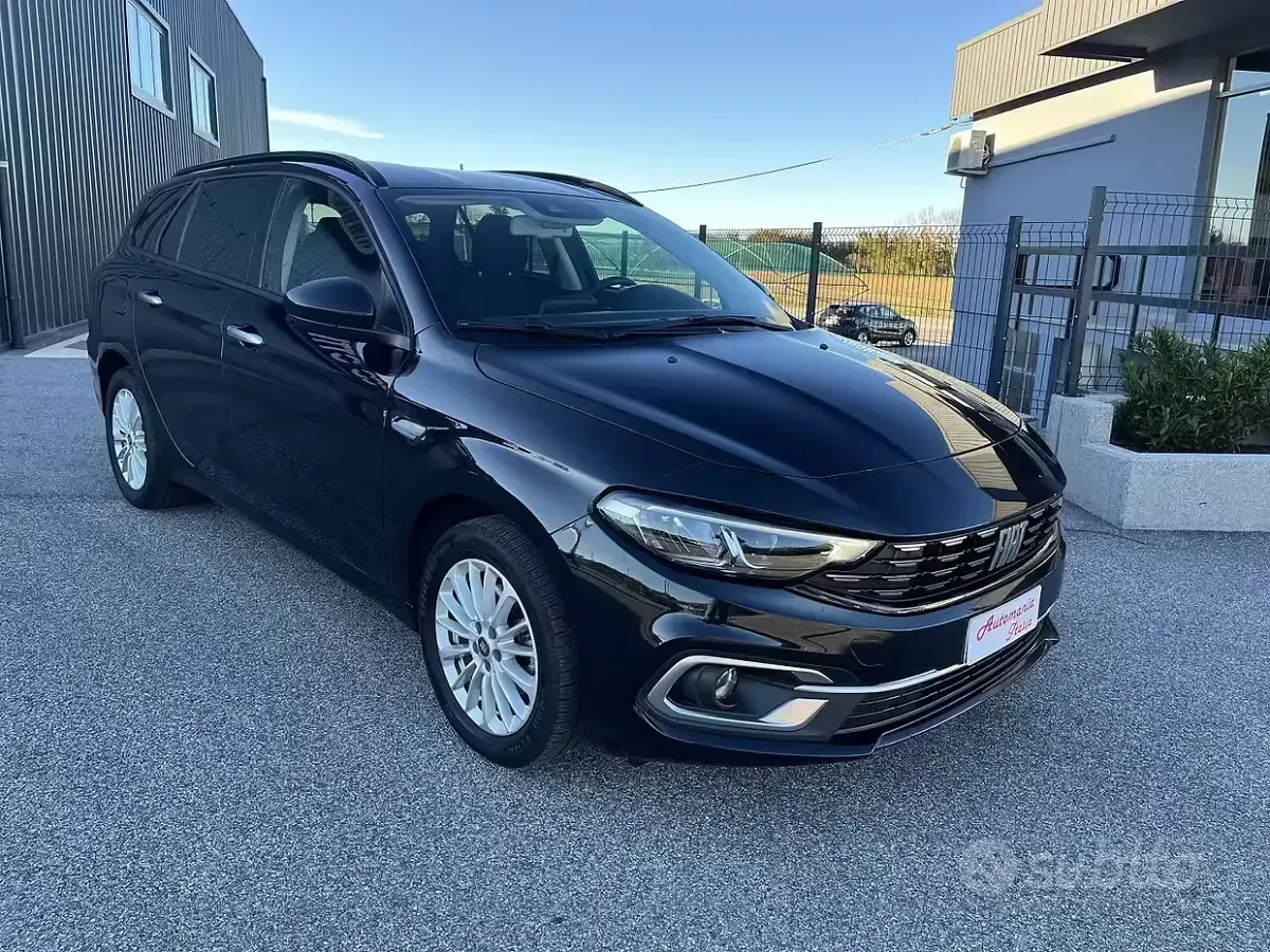 Usata Fiat Tipo Life 130 CV (95 kW) 2022 Blu Station wagon