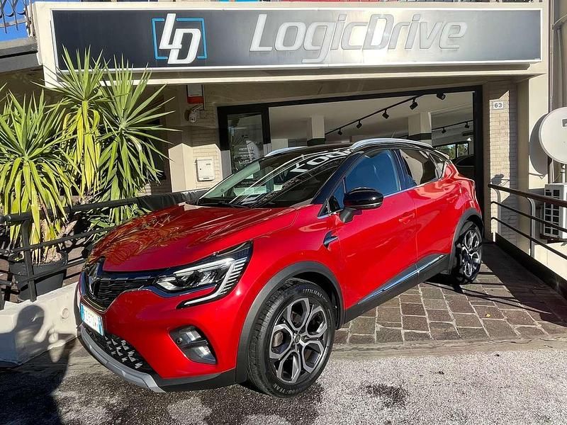 Rosso metallizzato Usata 2020 Renault Captur Intens SUV | 15.900 € (Buon prezzo) - Immagine 1/4