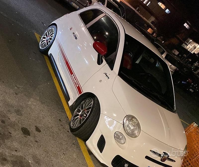 Bianco Usata 2010 Fiat 500 Abarth | 8500 € - Immagine 1/4