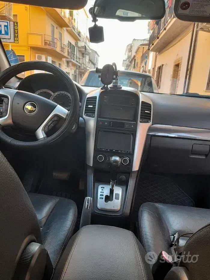Usata Chevrolet Captiva 150 CV (110 kW) 2008 Bianco SUV