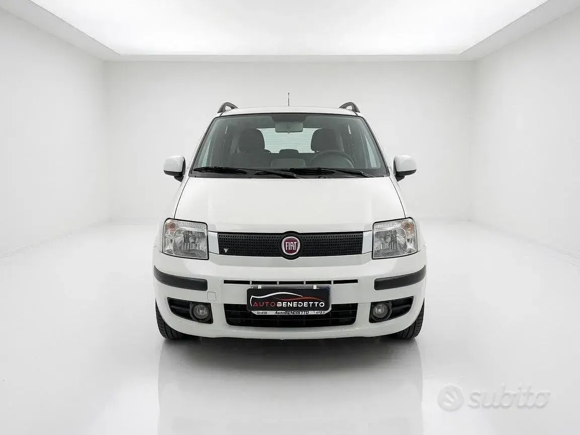 Usata Fiat Panda Classica 69 CV (50 kW) 2012 Bianco Utilitaria