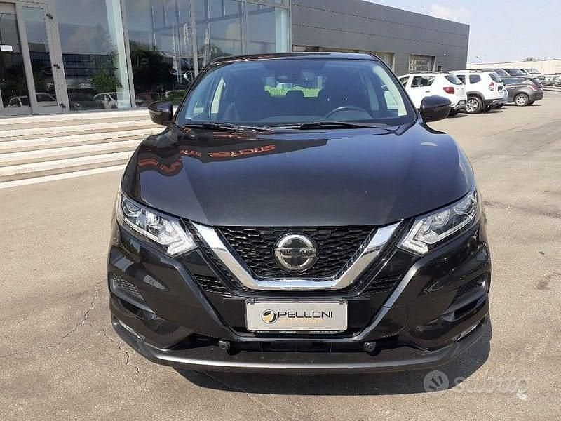 Usata Nissan Qashqai Acenta 116 CV (85 kW) 2019 Nero / metallizzato SUV