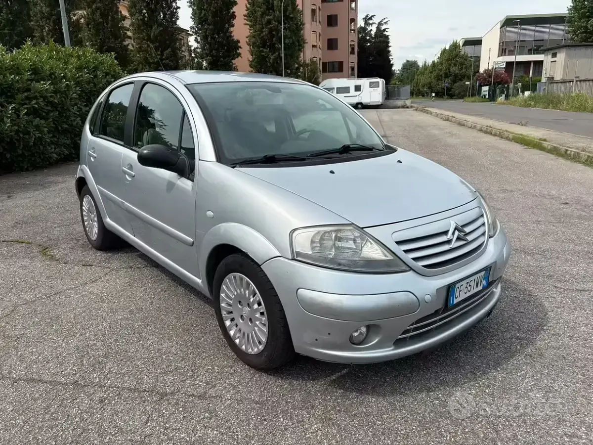 Usata Citroën C3 109 CV (80 kW) 2003 Grigio Berlina