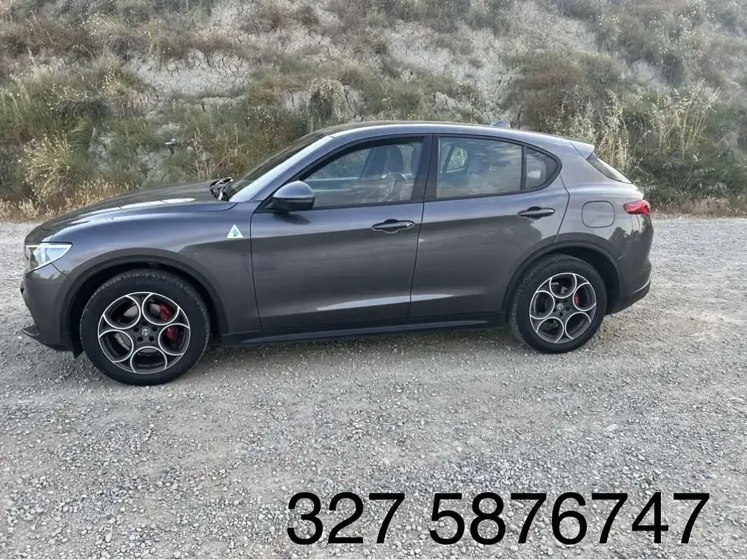 Usata Alfa Romeo Stelvio 209 CV (153 kW) 2017 SUV