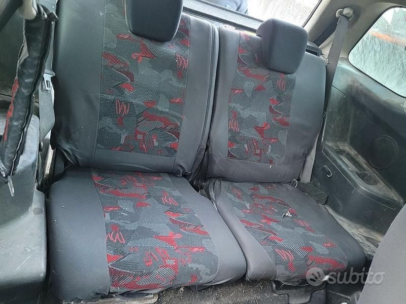 Usata Suzuki Grand Vitara 109 CV (80 kW) 2006 Nero SUV