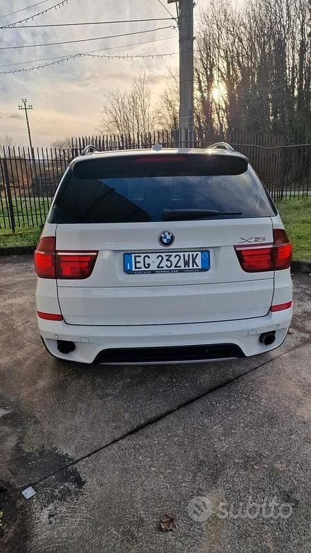 Usata BMW X5 245 CV (180 kW) 2011 Bianco SUV