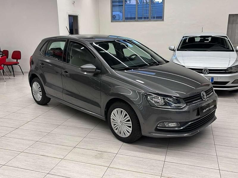 Usata VW Polo Comfortline 75 CV (55 kW) 2017 Grigio Utilitaria