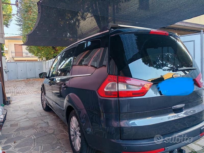 Usata Ford Galaxy 200 CV (147 kW) 2011 Nero Monovolume
