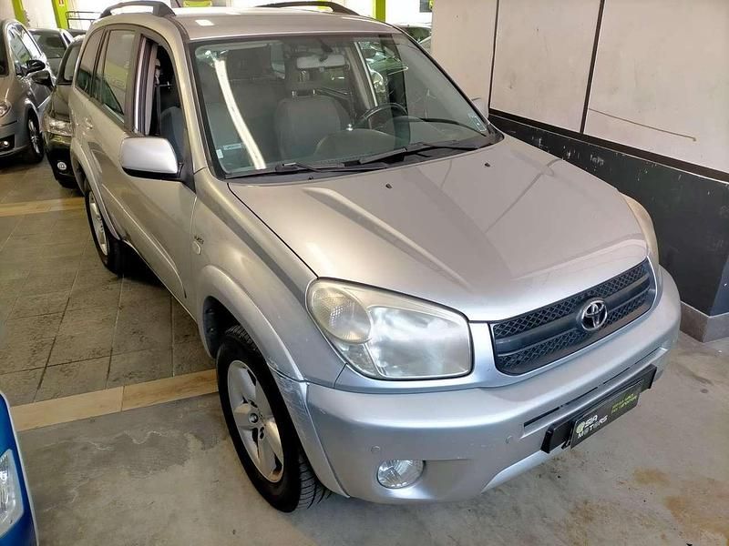 Usata Toyota RAV4 Sol 150 CV (110 kW) 2005 Argento SUV
