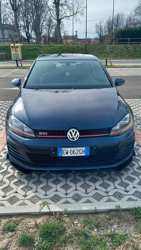 Usata VW Golf VII GTI 230 CV (169 kW) 2014 Blu Berlina