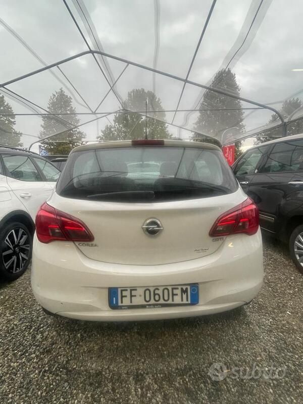 Usata Opel Corsa Innovation 75 CV (55 kW) 2016 Bianco Berlina