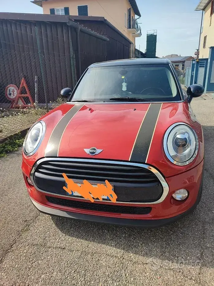 Usata Mini Cooper D 116 CV (85 kW) 2017 Rosso Utilitaria