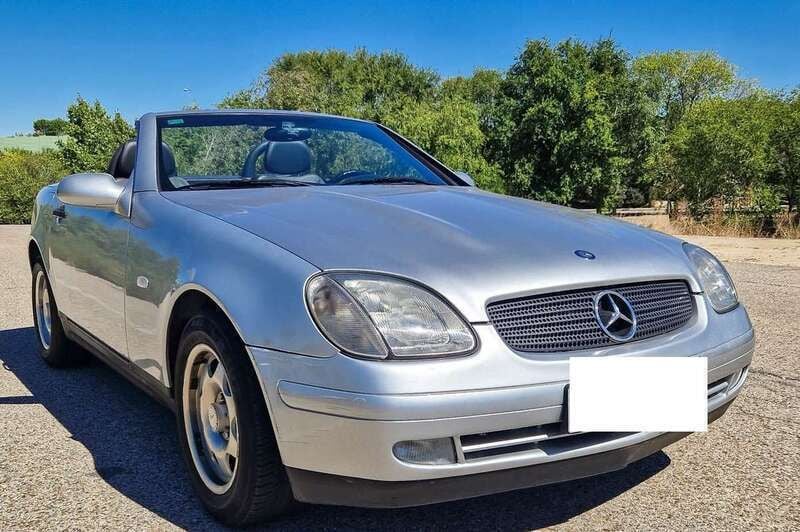 Grigio Usata 1997 Mercedes SLK200 Cabrio | 5000 € (Buon prezzo) - Immagine 1/4