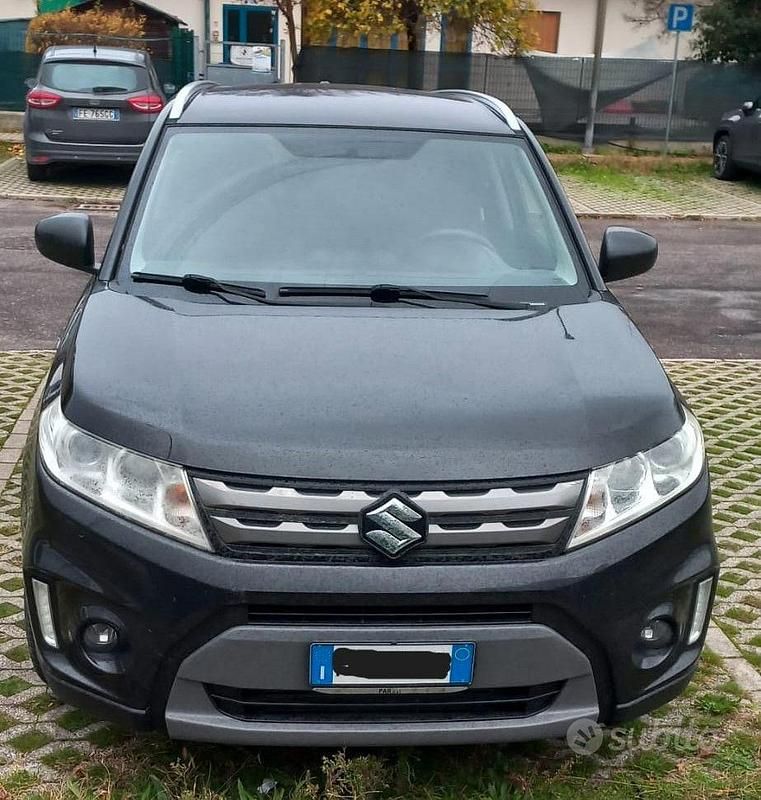 Nero Usata 2017 Suzuki Vitara SUV | 11.000 € (Ottimo prezzo) - Immagine 1/4