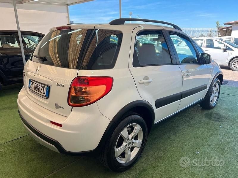 Usata Suzuki SX4 120 CV (88 kW) 2012 Bianco SUV