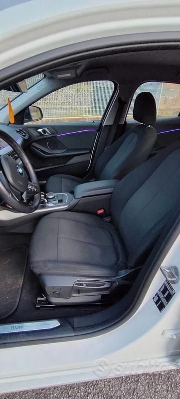 Usata BMW 116 Advantage 116 CV (85 kW) 2022 Bianco Utilitaria