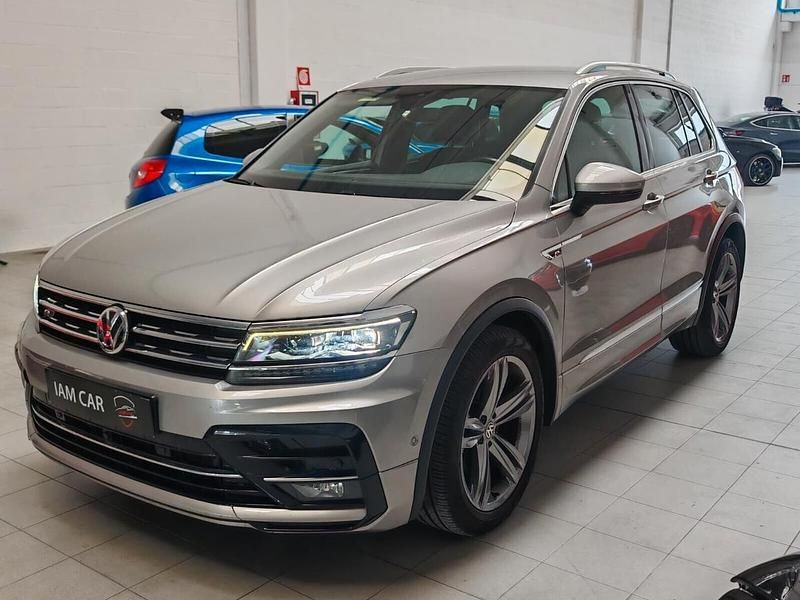 Usata VW Tiguan R-line 150 CV (110 kW) 2018 Grigio SUV