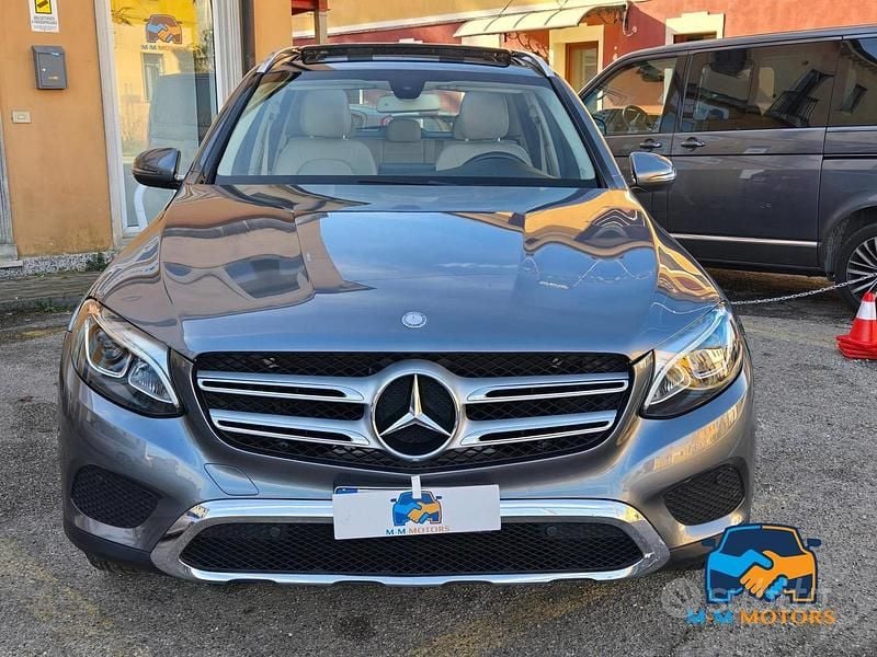 Usata Mercedes GLC220 Premium 170 CV (125 kW) 2017 Grigio SUV