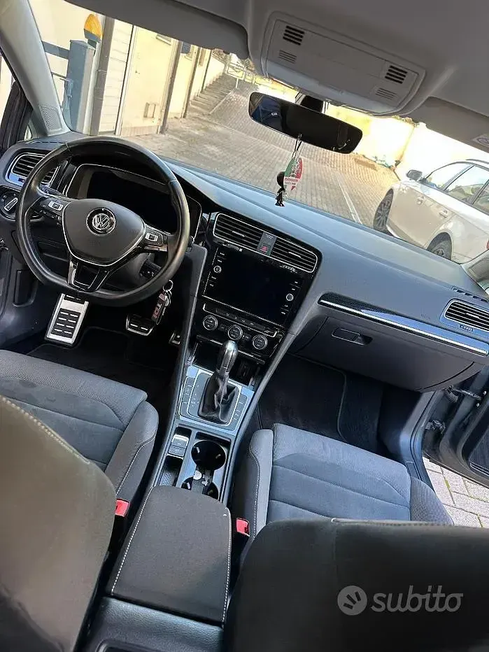 Usata VW Golf VII Executive 116 CV (85 kW) 2019 Grigio Berlina