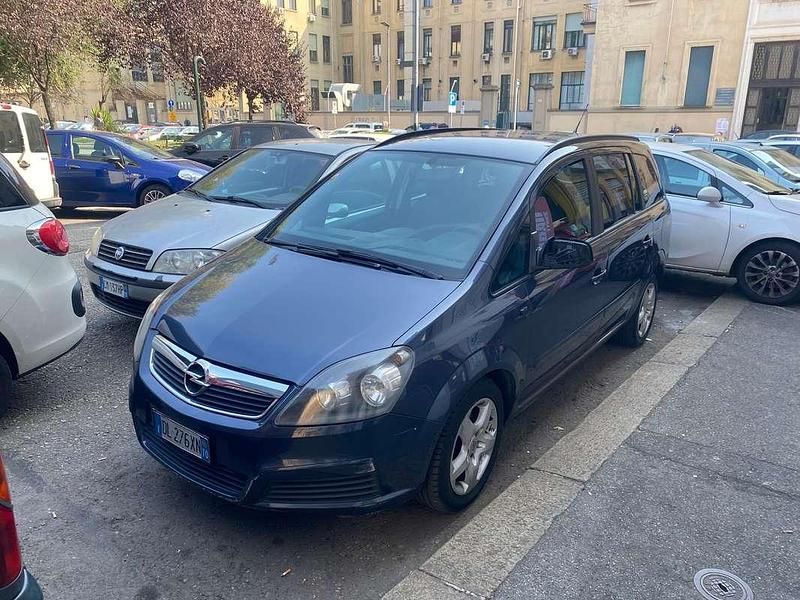 Usata Opel Zafira 105 CV (77 kW) 2008 Blu/azzurro Monovolume