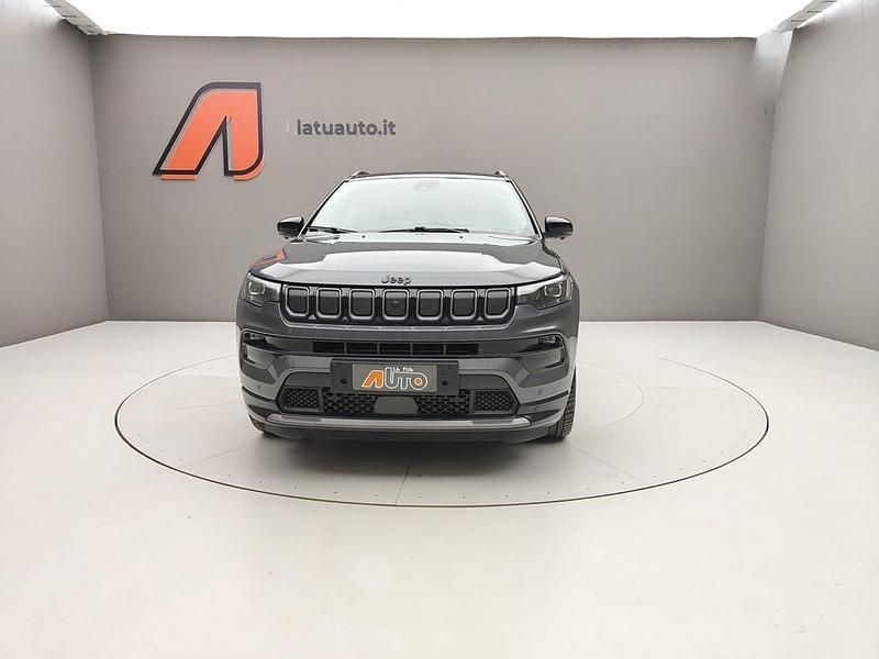 Gebraucht Jeep Compass 131 PS (96 kW) 2024 Grau SUV