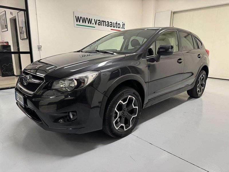Usata Subaru XV Style 147 CV (108 kW) 2015 Grigio SUV