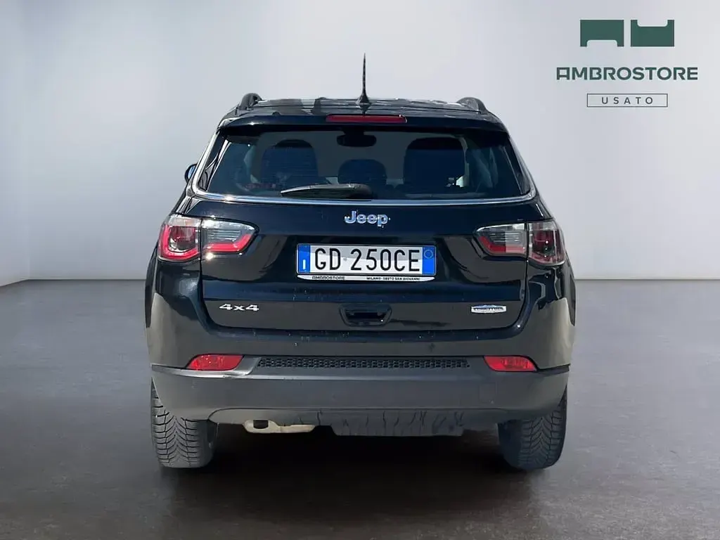 Usata Jeep Compass 140 CV (102 kW) 2020 Nero SUV