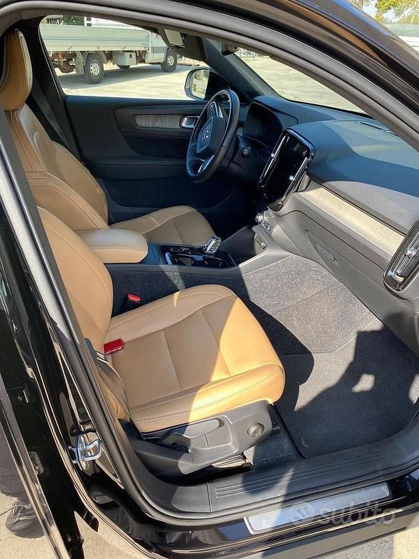 Occasion Volvo XC40 Inscription 150 ch (110 kW) 2019 SUV