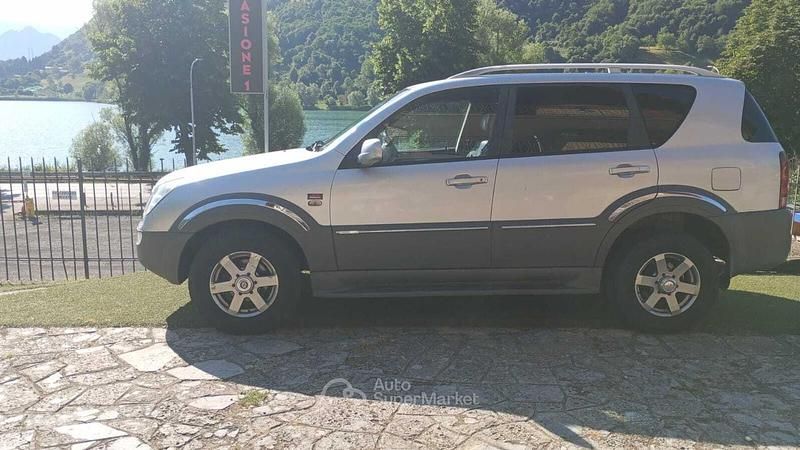 Usata Ssangyong (KGM) Rexton 121 CV (88 kW) 2005 Gray SUV