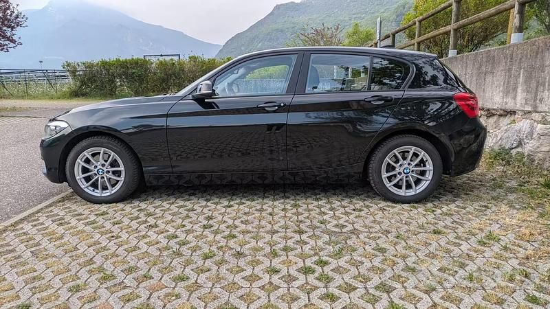 Usata BMW 120 Advantage 190 CV (139 kW) 2018 Nero Utilitaria