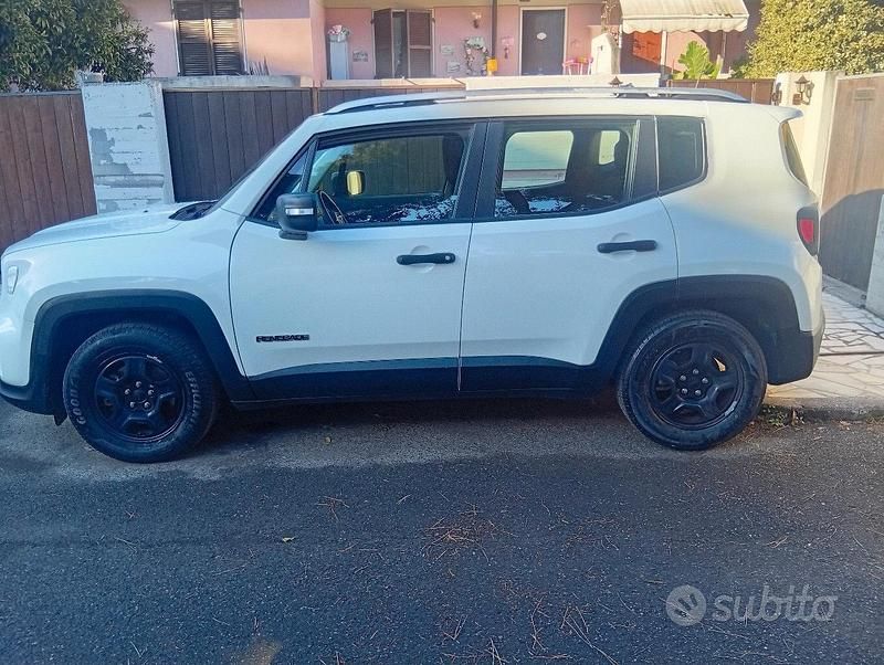 Usata Jeep Renegade Sport 120 CV (88 kW) 2016 Bianco SUV